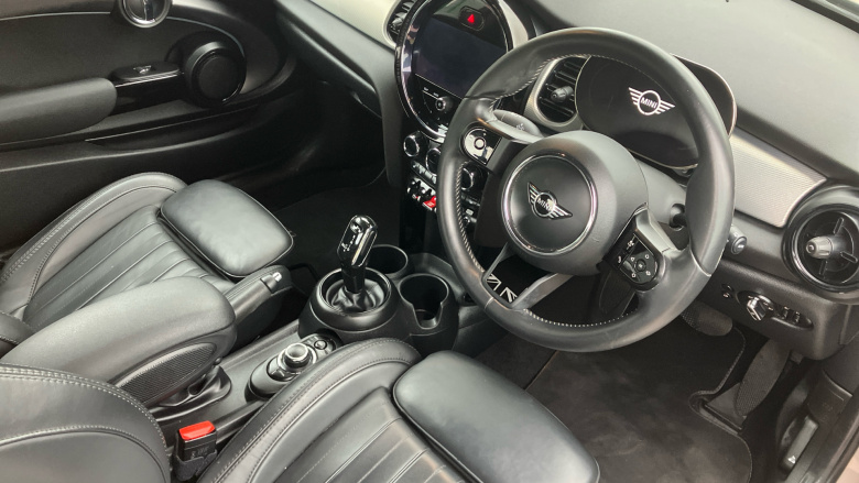 MINI Hatchback 1.5 Cooper Exclusive 3dr Auto Petrol Hatchback